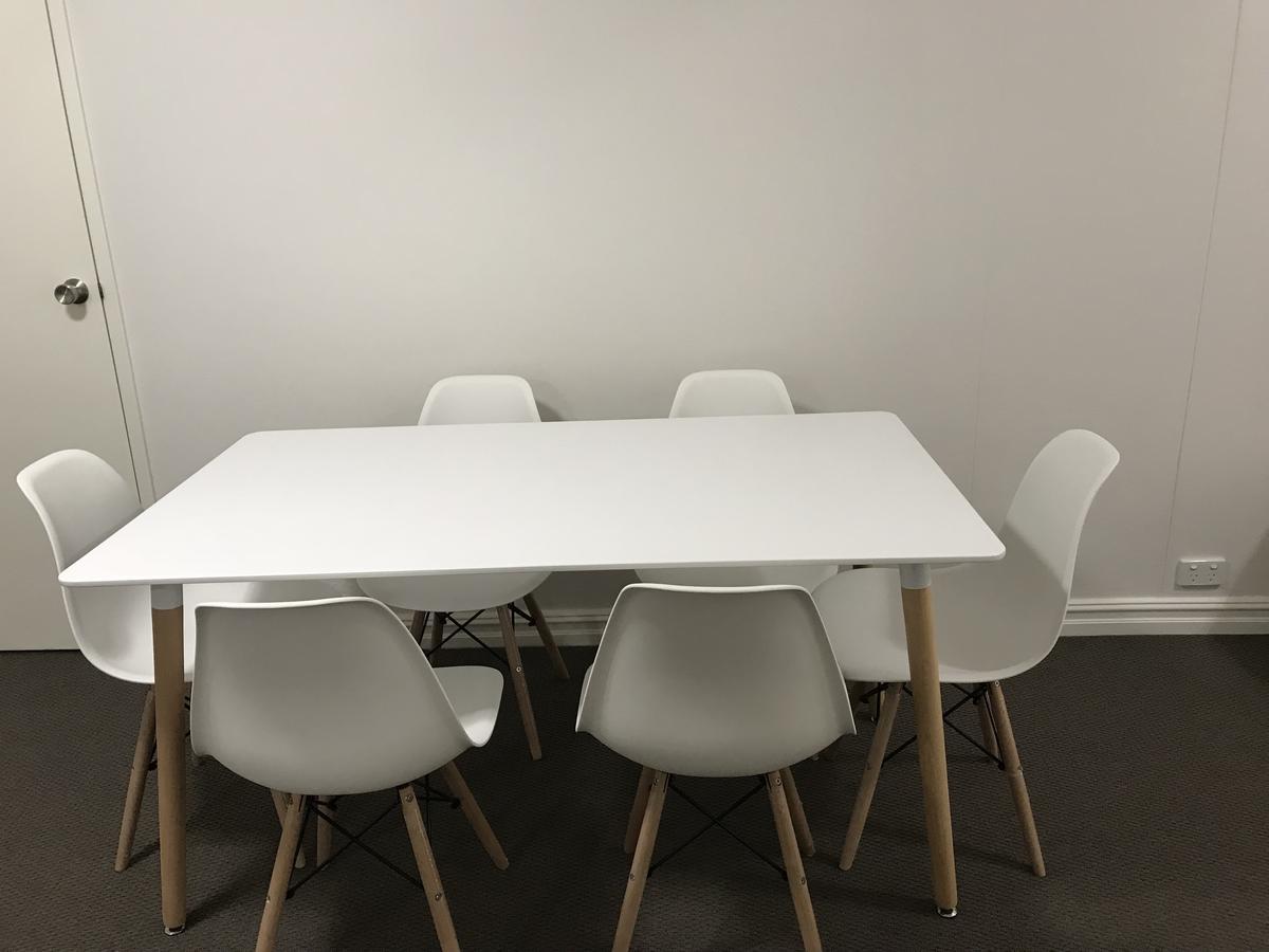 Luxury Regal In Cbd Perfect Location Sydney